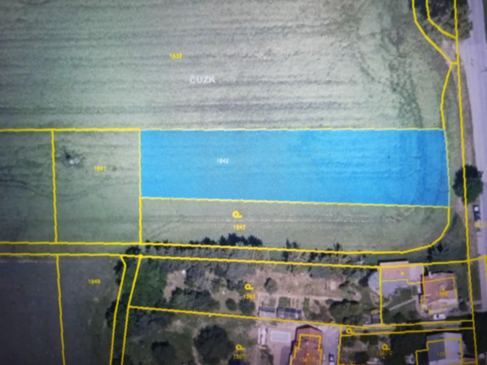 Nabízíme k prodeji atraktivní pozemek, na kterém je již schválená výstavba!