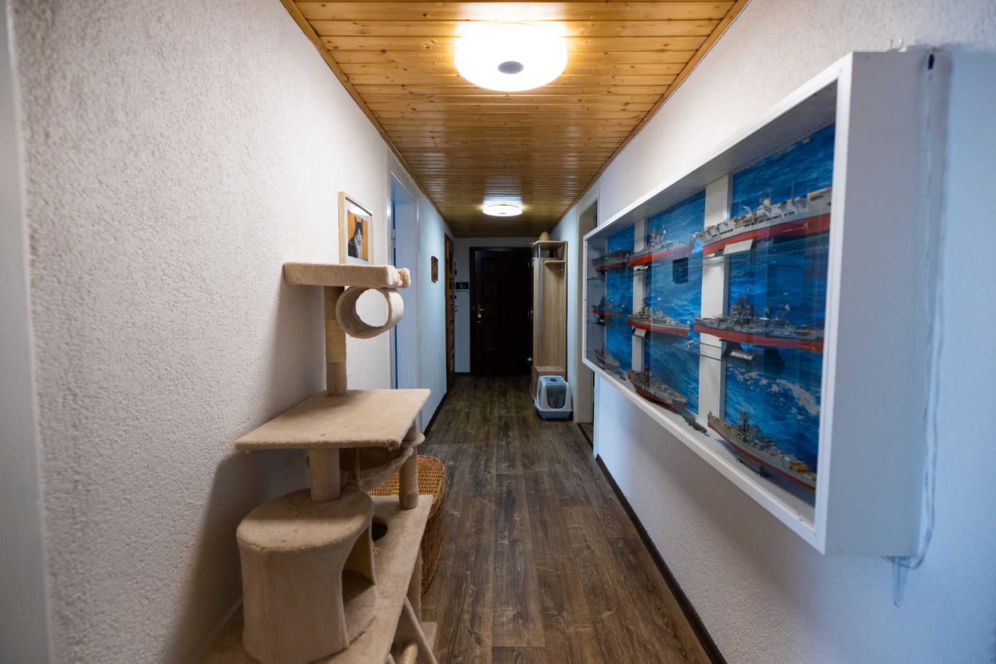 Hledáte rodinný dům s obrovským potenciálem? 🏡 Tento jedinečný dům ve Vejprtech kombinuje historii, moderní technologie a možnosti podnikání – ideální pro investici, vícegenerační bydlení i vlastní projekty.